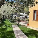 Bed & Breakfast Charming Boutique 4*