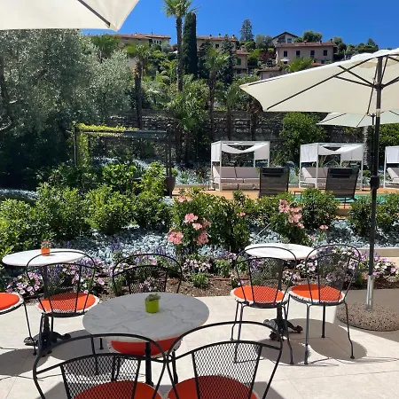 Charming Boutique 4*