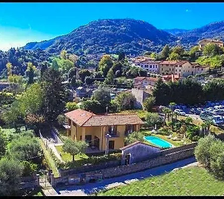 Charming Boutique 4*